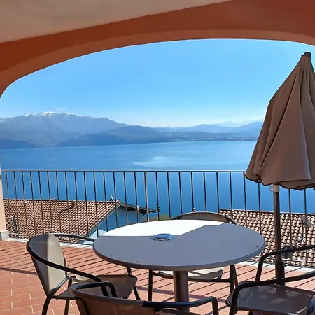 In With Maggiore Views Oggebbio