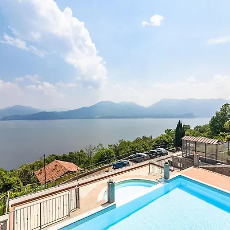 Apartment In With Maggiore Views Oggebbio